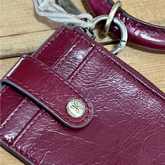 NWT - HOBO Ring Credit Card Wristlet Leather Saddleberry - Burgundy Dark Red - Picture 9 of 9